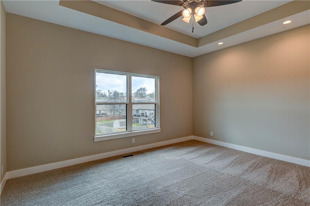 18699 East Bundschu Road Independence, MO 64056 - Photo 17 of 46