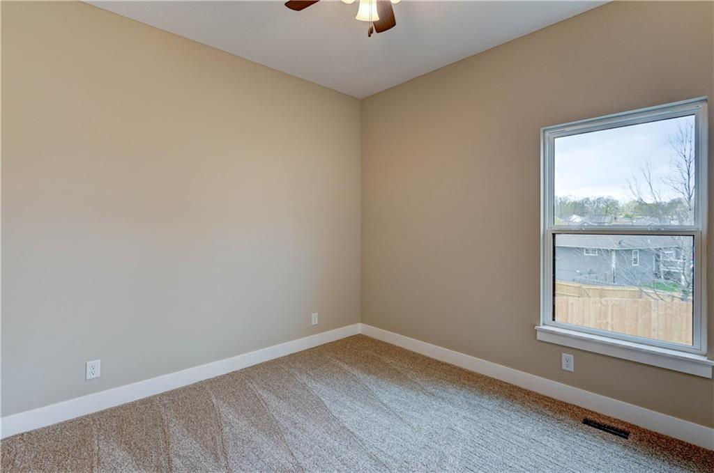 18699 East Bundschu Road Independence, MO 64056 - Photo 28 of 46