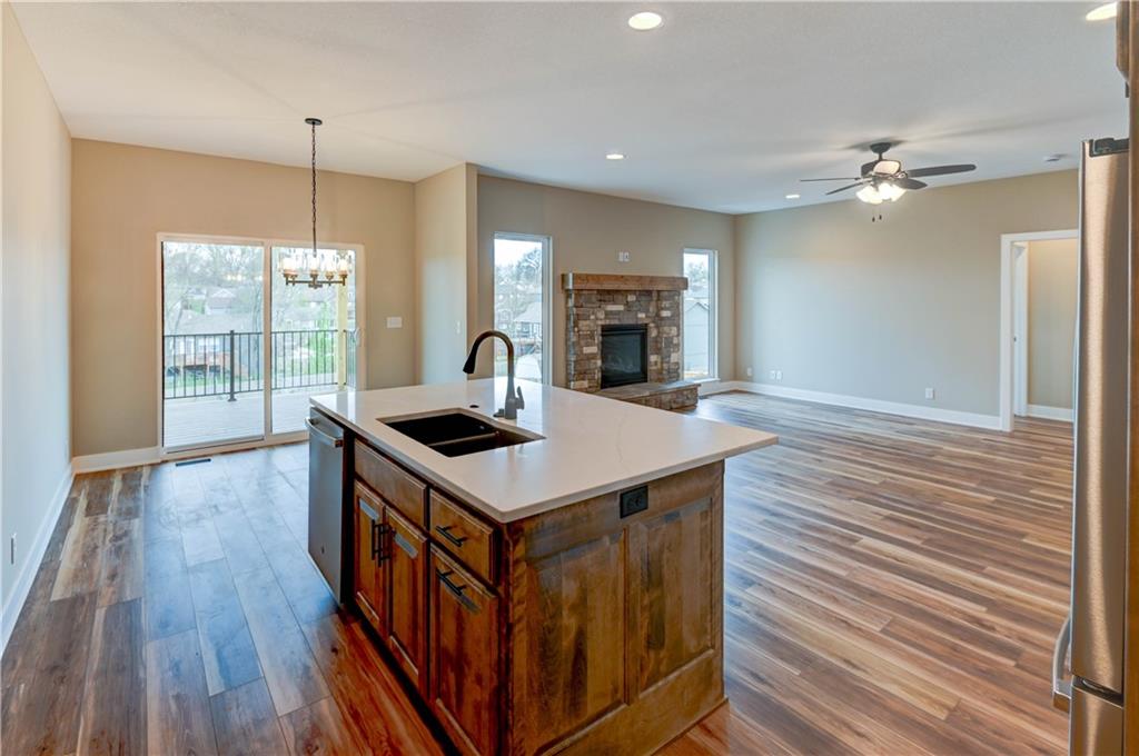 18699 East Bundschu Road Independence, MO 64056 - Photo 8 of 46