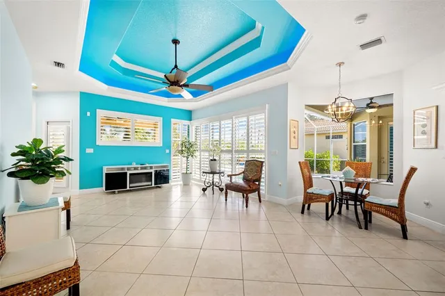 $599,900 | 6882 Tailfeather Way, Bradenton, FL 34203