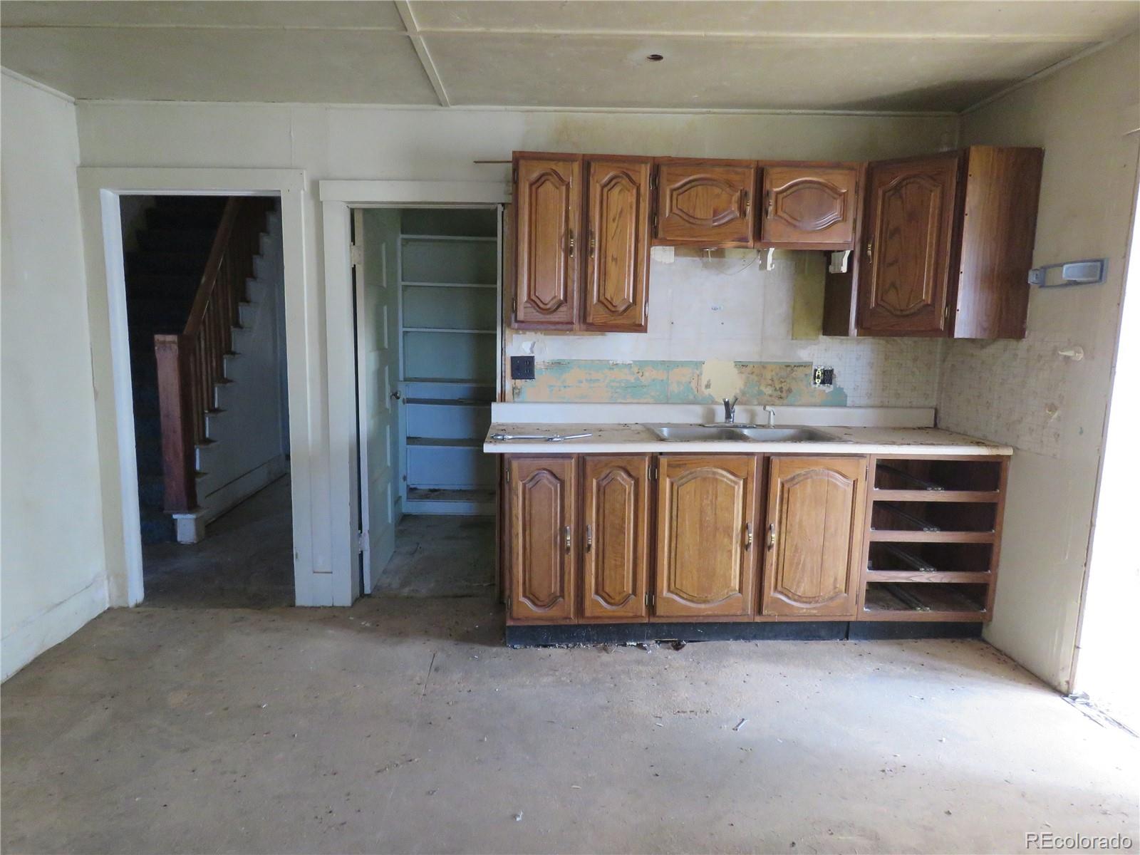 12864 Elkhorn Road Como, CO 80432 - Photo 9 of 48 Gallery Image 9