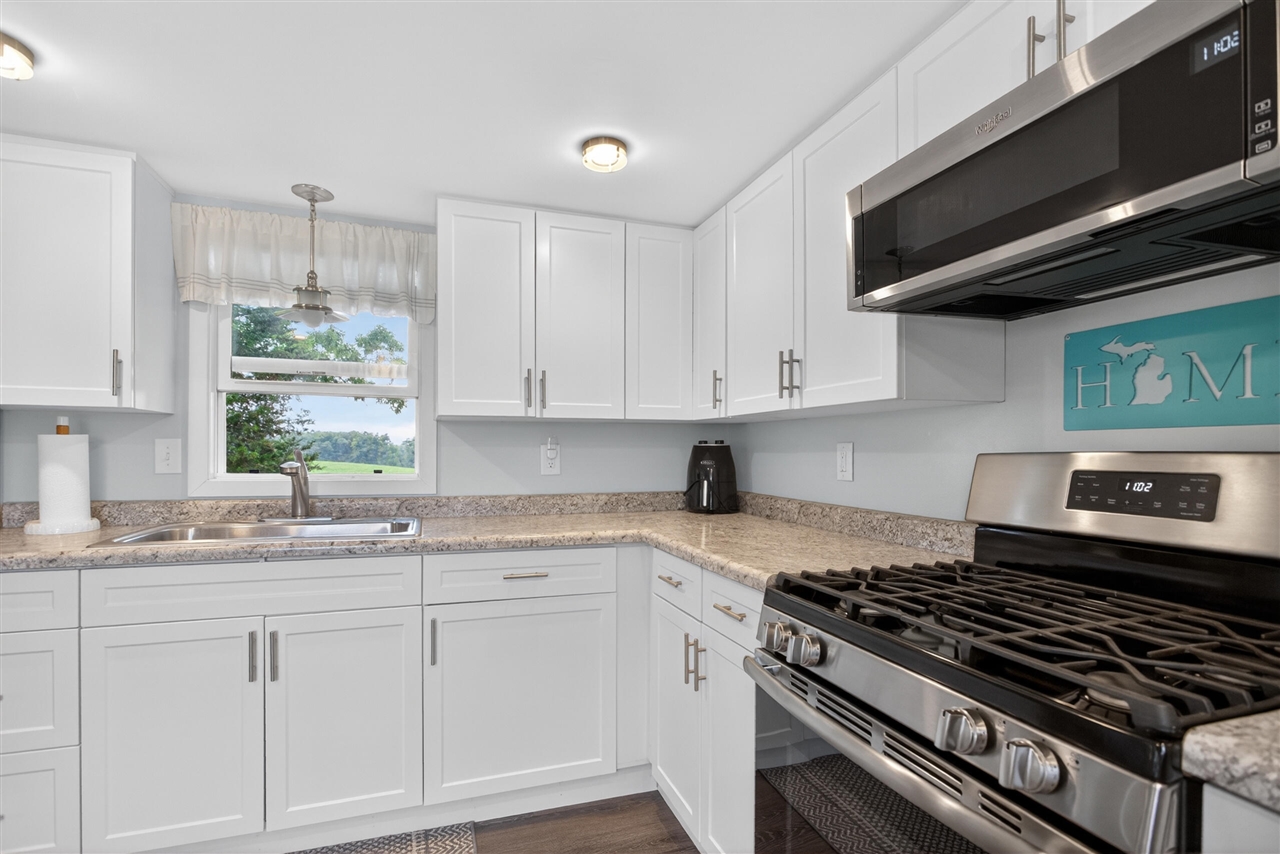 12081 Snow Road Hanover, MI 49241 - Photo 15 of 41