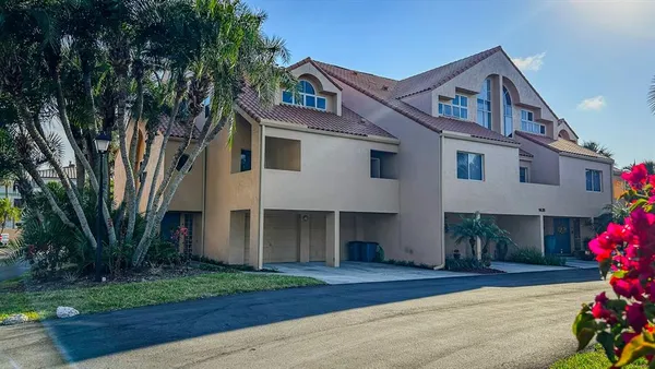 $3,500 | 1635 Royal Palm Drive South, Unit A, Gulfport, FL 33707