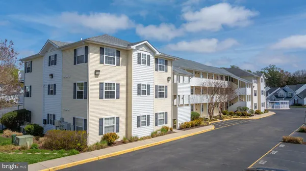 $399,999 | 17275 King Philip Way, Unit 7, Lewes, DE 19958