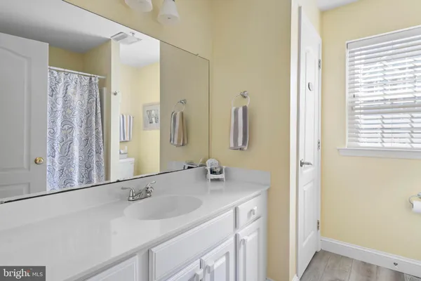 $399,999 | 17275 King Philip Way, Unit 7, Lewes, DE 19958