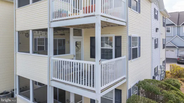 $399,999 | 17275 King Philip Way, Unit 7, Lewes, DE 19958