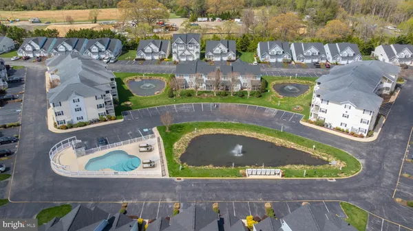 $399,999 | 17275 King Philip Way, Unit 7, Lewes, DE 19958