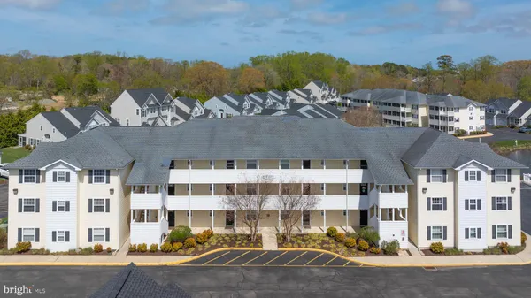 $399,999 | 17275 King Philip Way, Unit 7, Lewes, DE 19958