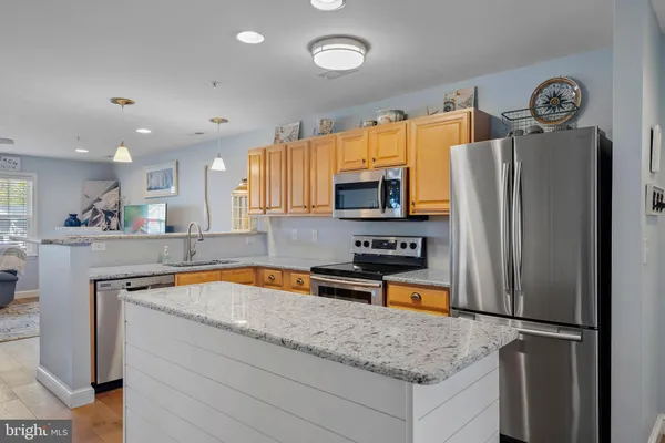 $399,999 | 17275 King Philip Way, Unit 7, Lewes, DE 19958