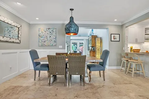 $1,995,000 | 2013 Northeast 32nd Avenue, Fort Lauderdale, FL 33305