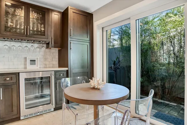 $1,995,000 | 2013 Northeast 32nd Avenue, Fort Lauderdale, FL 33305