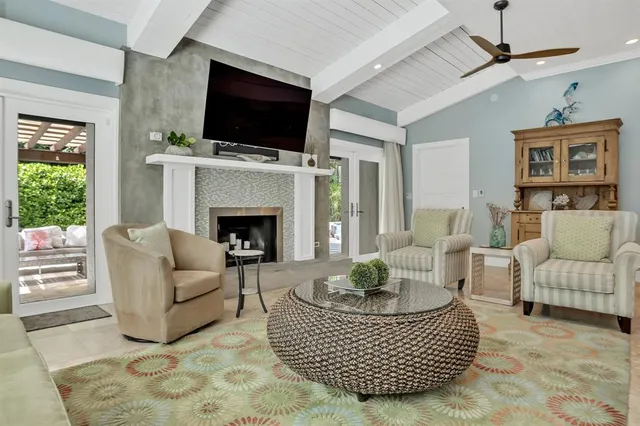 $1,995,000 | 2013 Northeast 32nd Avenue, Fort Lauderdale, FL 33305