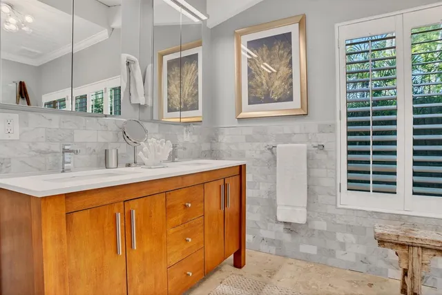 $1,995,000 | 2013 Northeast 32nd Avenue, Fort Lauderdale, FL 33305