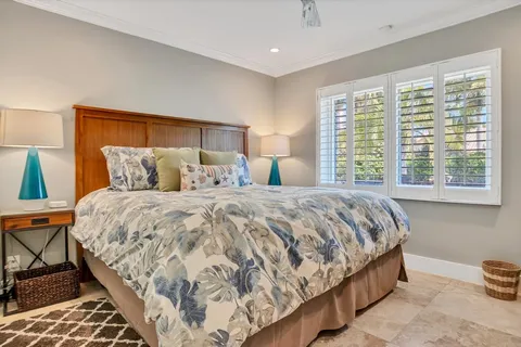 $1,995,000 | 2013 Northeast 32nd Avenue, Fort Lauderdale, FL 33305