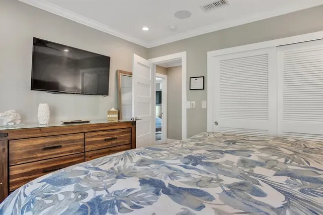 $1,995,000 | 2013 Northeast 32nd Avenue, Fort Lauderdale, FL 33305