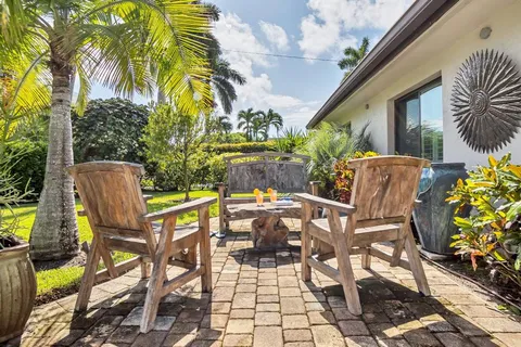 $1,995,000 | 2013 Northeast 32nd Avenue, Fort Lauderdale, FL 33305