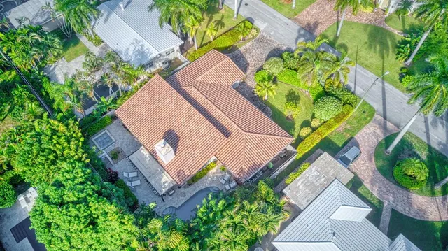 $1,995,000 | 2013 Northeast 32nd Avenue, Fort Lauderdale, FL 33305