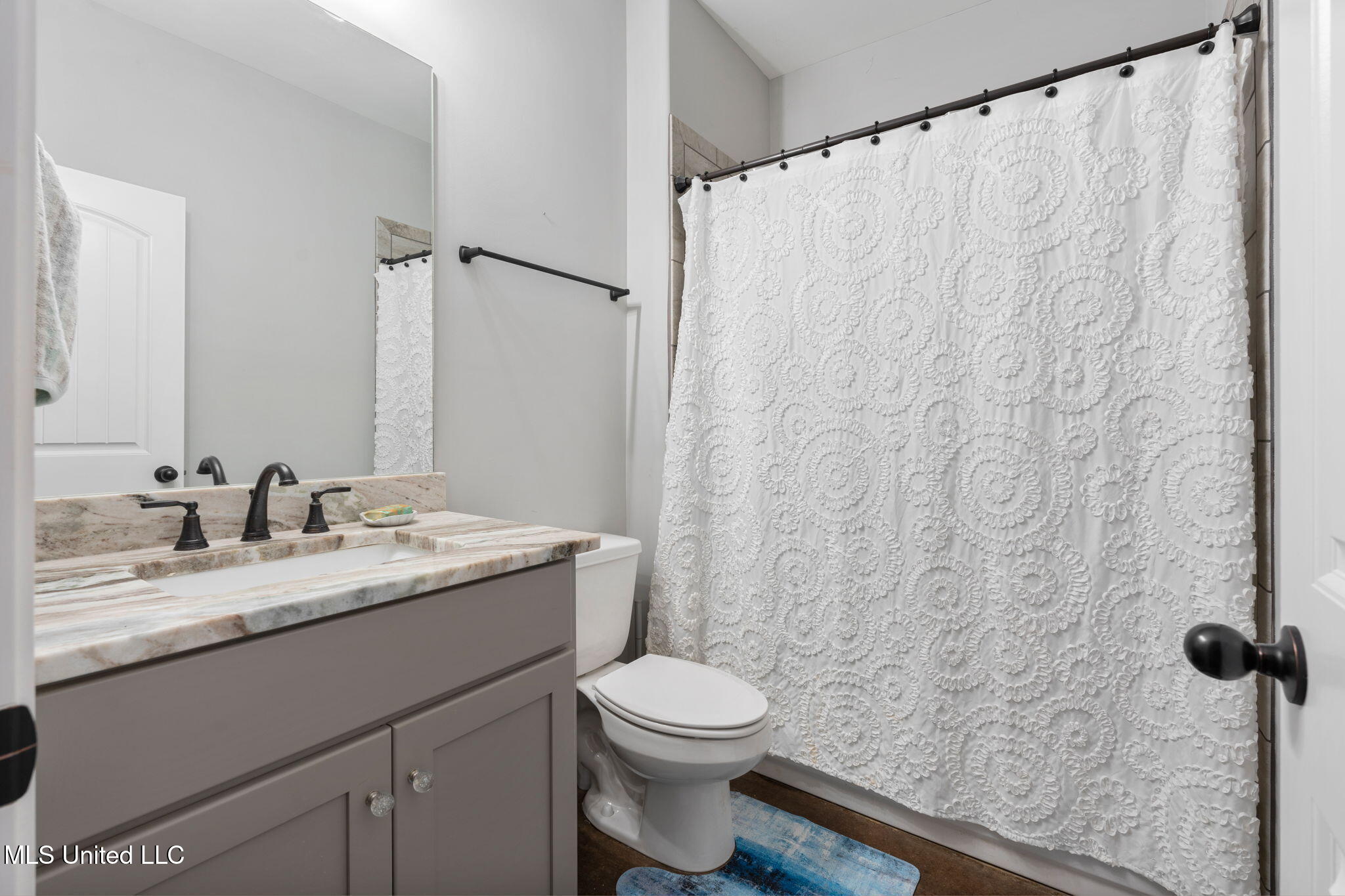4883 West Oak Grove Road Hernando, MS 38632 - Photo 16 of 36 downstairs shared bath