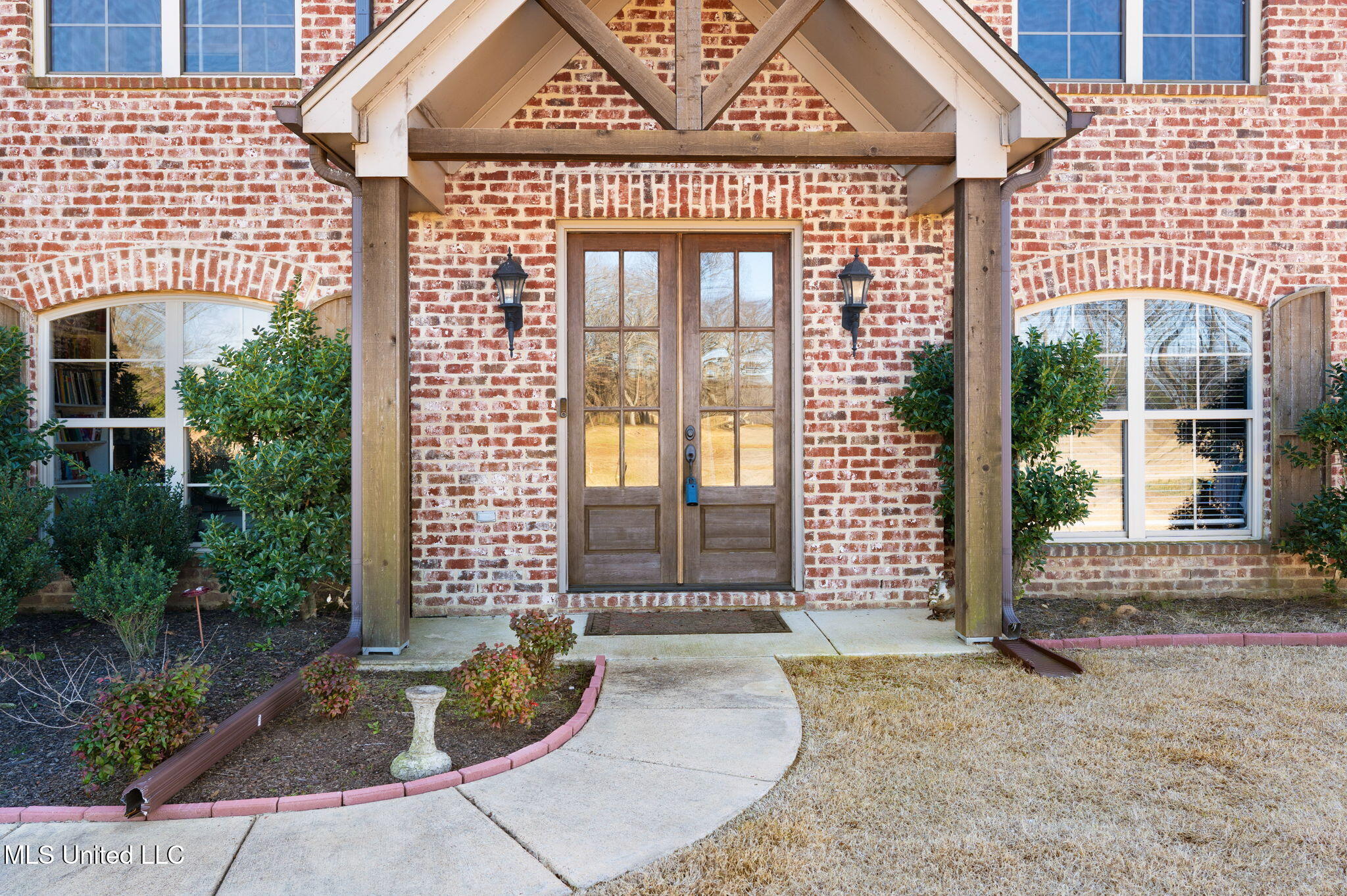 Double door entry