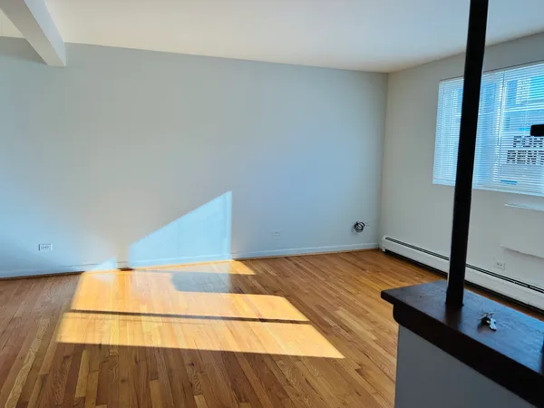 $1,250 | 10376 Michael Todd Terrace, Unit G, Glenview, IL 60025