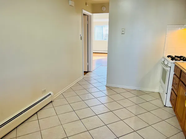 $1,250 | 10376 Michael Todd Terrace, Unit G, Glenview, IL 60025