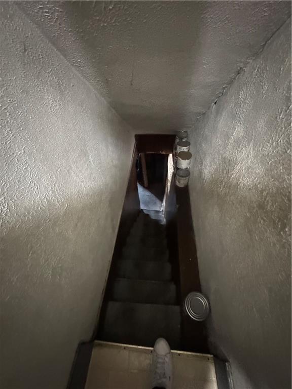 444 East Washington Street Rochester, PA 15074 - Photo 23 of 33 a view of entryway