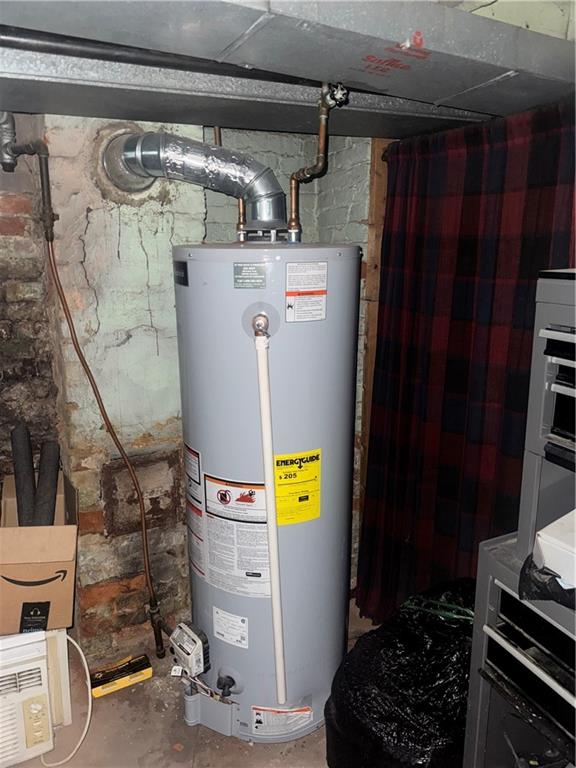 444 East Washington Street Rochester, PA 15074 - Photo 26 of 33 a utility room with dryer and washer