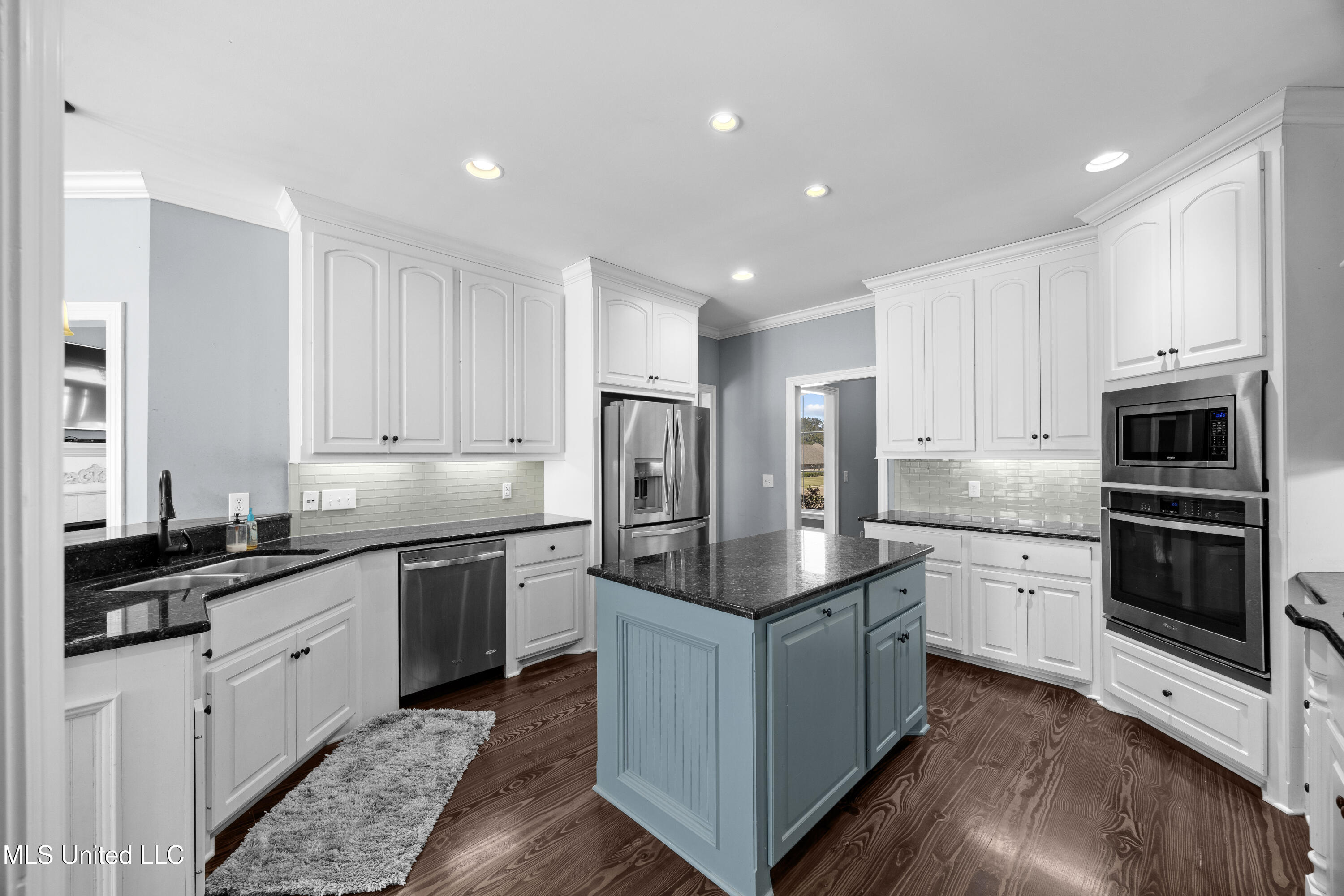 100 Coldwater Circle Clinton, MS 39056 - Photo 8 of 24 EOSR0769