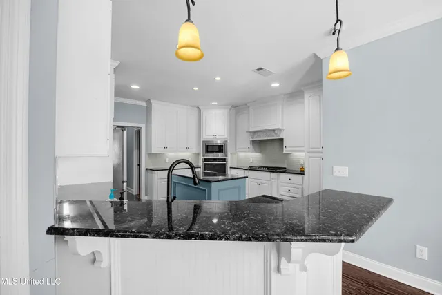 $401,500 | 100 Coldwater Circle, Clinton, MS 39056