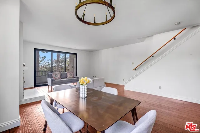 $925,000 | 8711 Falmouth Avenue, Unit 104, Playa del Rey, CA 90293