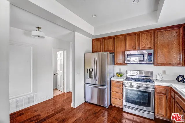 $925,000 | 8711 Falmouth Avenue, Unit 104, Playa del Rey, CA 90293