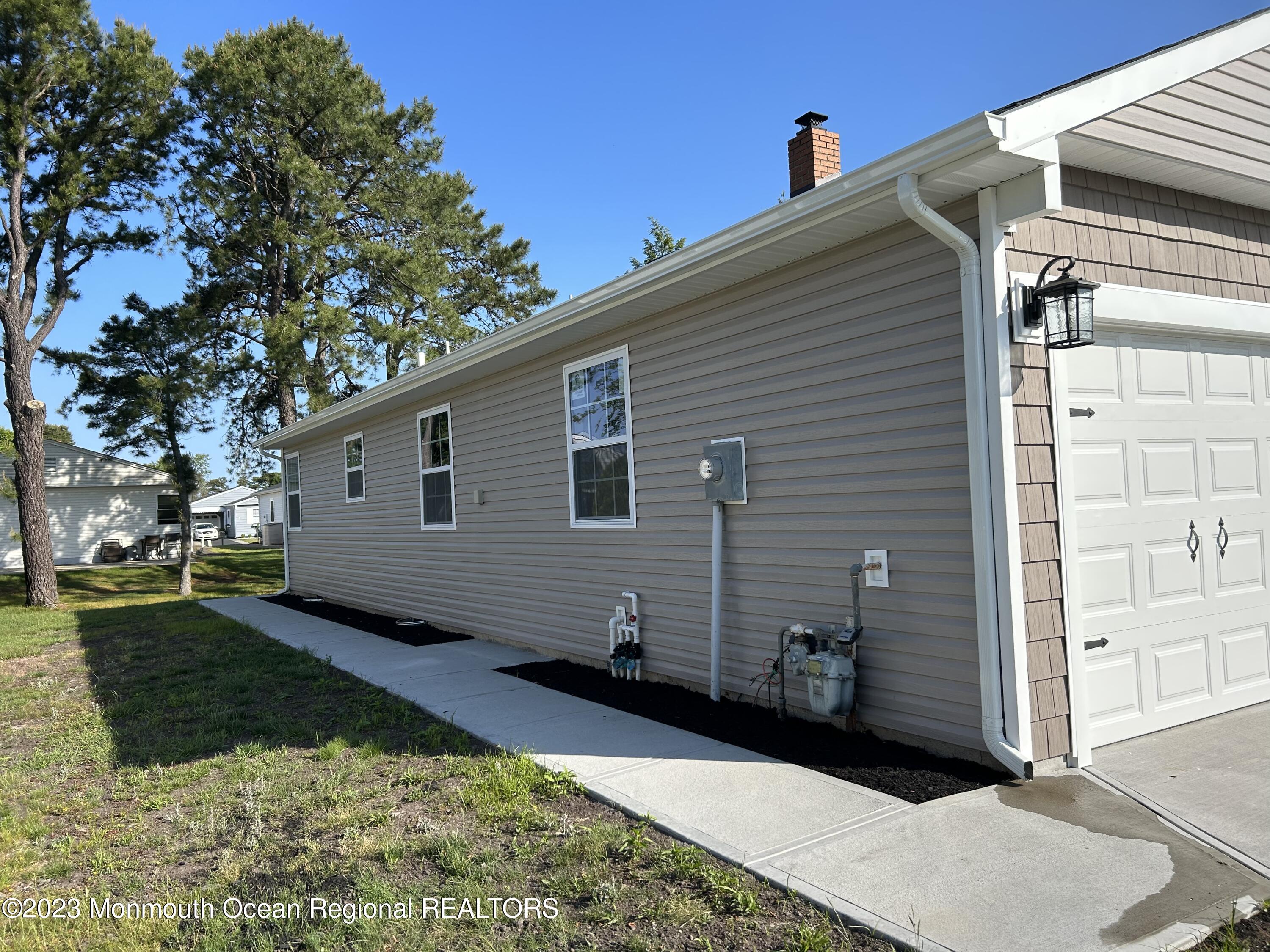 15 Togo Road Toms River, NJ 08757 - Photo 4 of 30 256DCC6C-5DD3-43D4-8ED7-5089046F513E