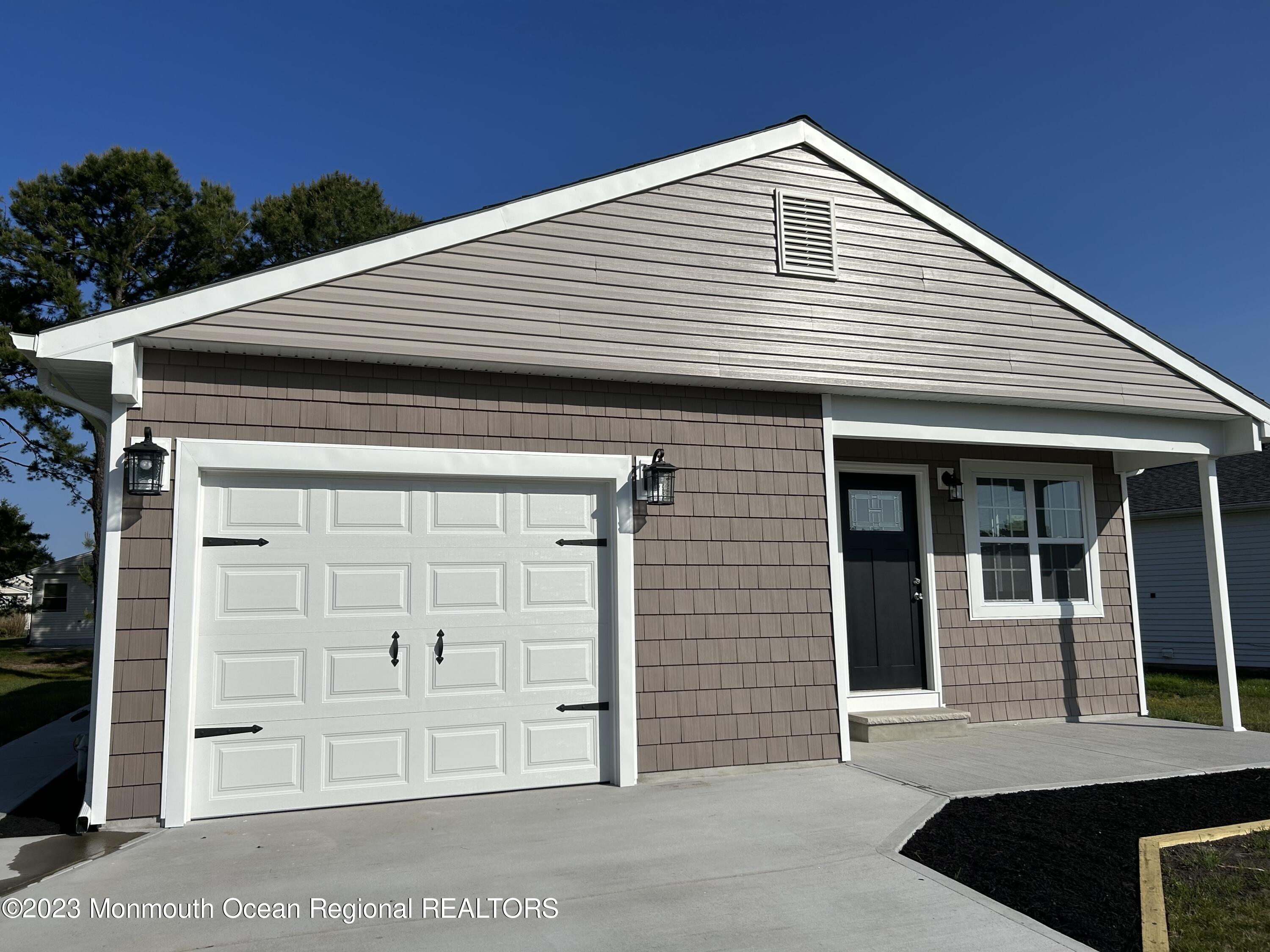 15 Togo Road Toms River, NJ 08757 - Photo 5 of 30 83382D2A-9F67-40ED-B7CD-0ACF6818AD6C