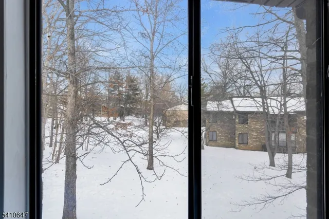 $2,300 | 160 Cross Slope Court, Englishtown, NJ 07726