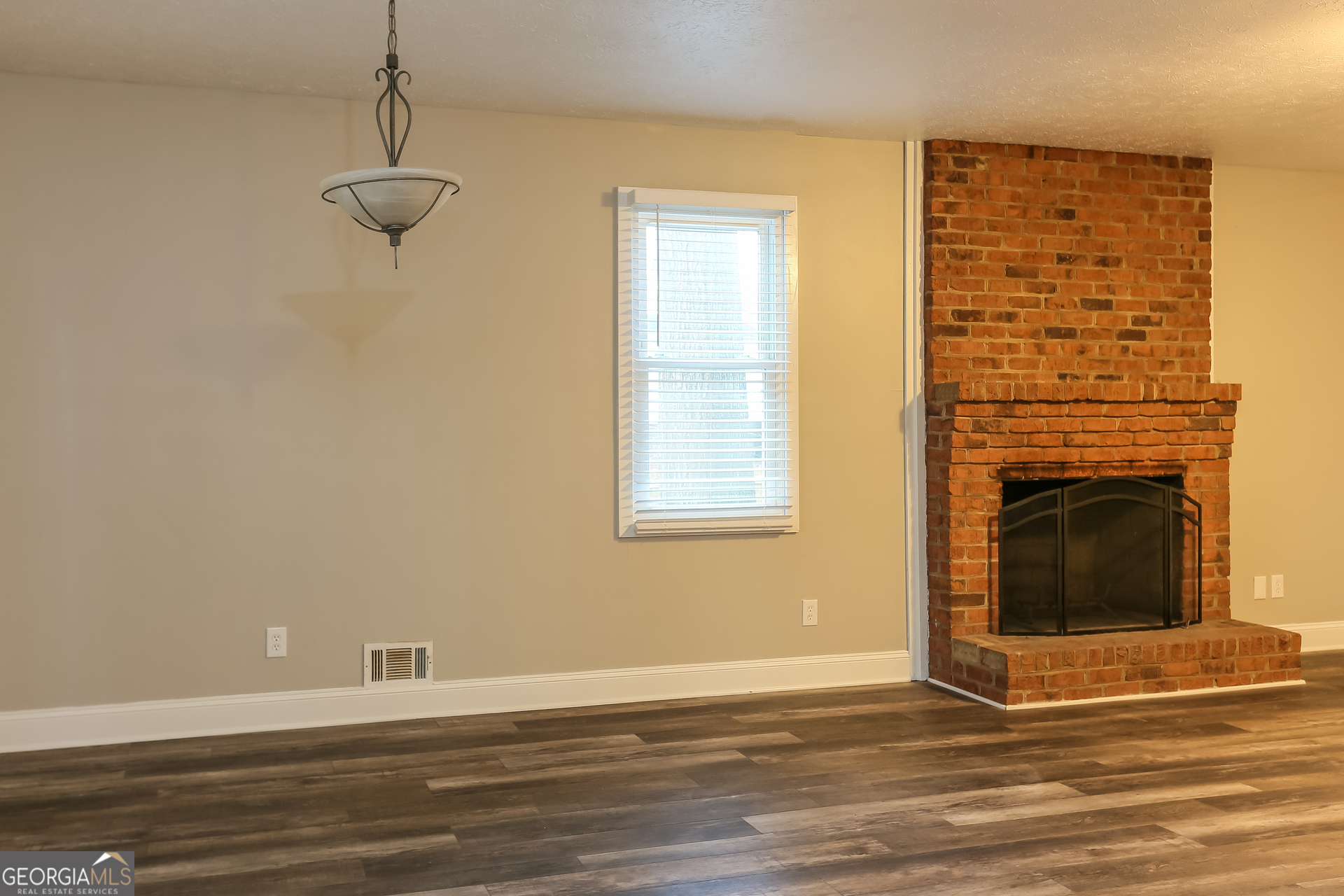 4178 South Martin Way Lithia Springs, GA 30122 - Photo 3 of 16