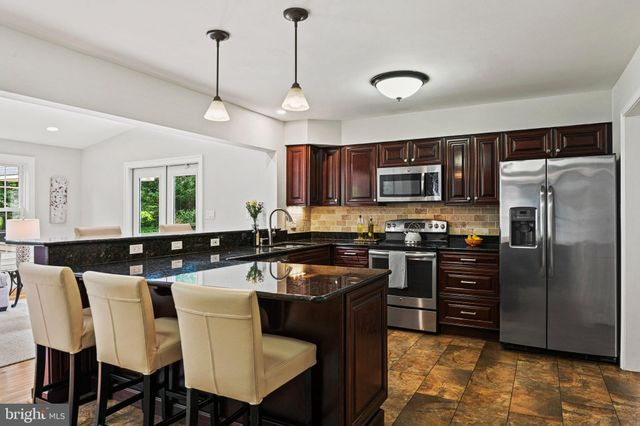 $1,657,000 | 1213 Meadow Green Lane, McLean, VA 22102