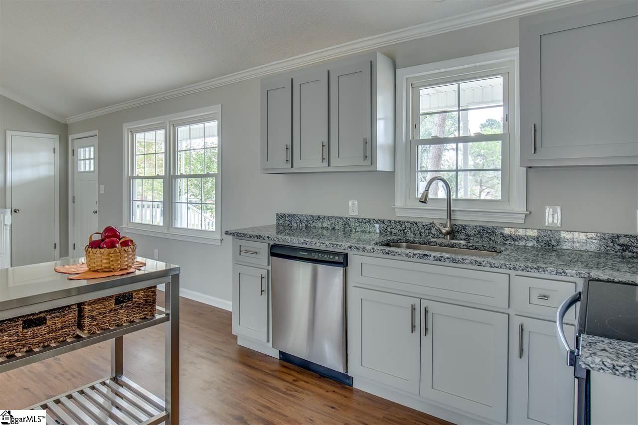 410 Capewood Road Simpsonville, SC 29680 - Photo 11 of 36 Gallery Image 11
