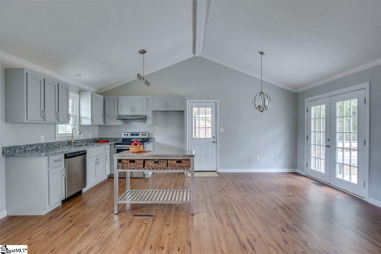 410 Capewood Road Simpsonville, SC 29680 - Photo 10 of 36 Gallery Image 10