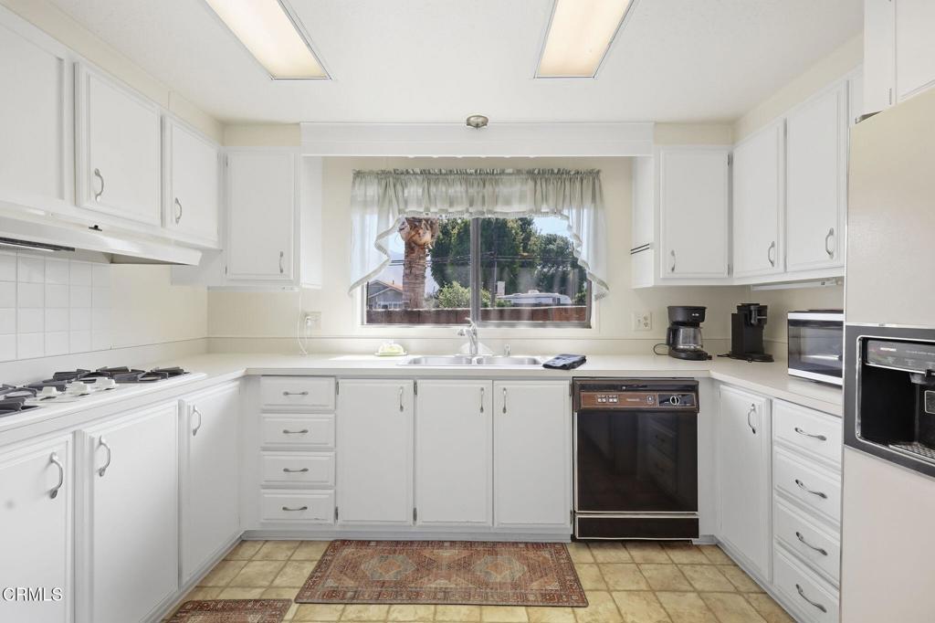 975 West Telegraph Road, Unit 52 Santa Paula, CA 93060 - Photo 12 of 25 Gallery Image 12