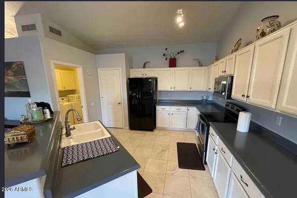 $2,500 | 6334 West Potter Drive, Glendale, AZ 85308