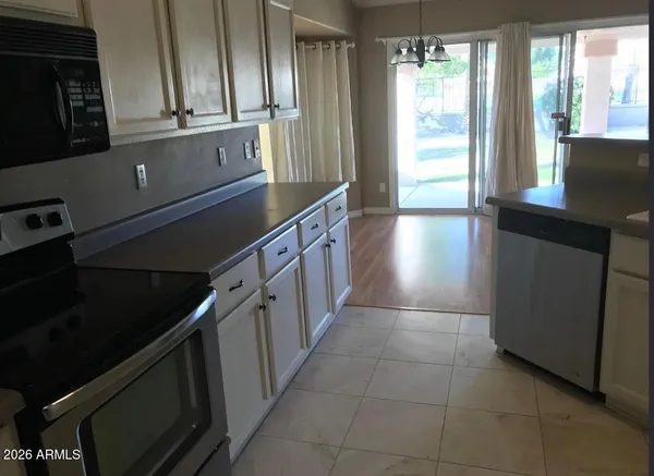$2,500 | 6334 West Potter Drive, Glendale, AZ 85308