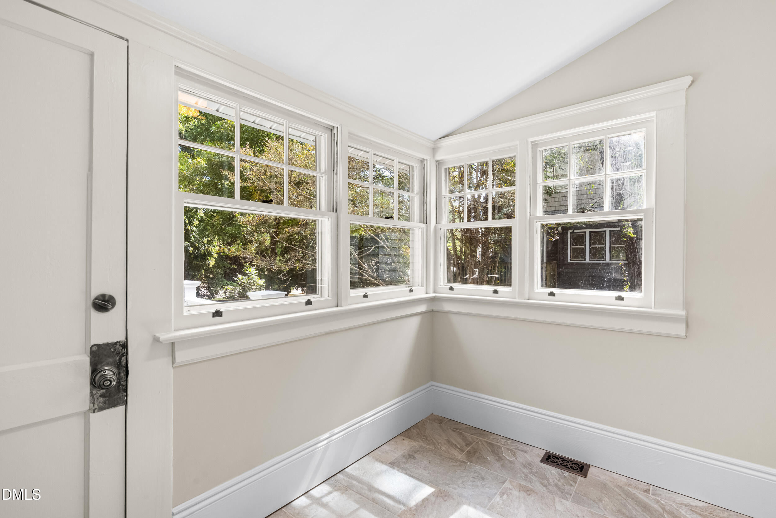 1902 Glenwood Avenue Raleigh, NC 27608 - Photo 49 of 78 38_dsc07501