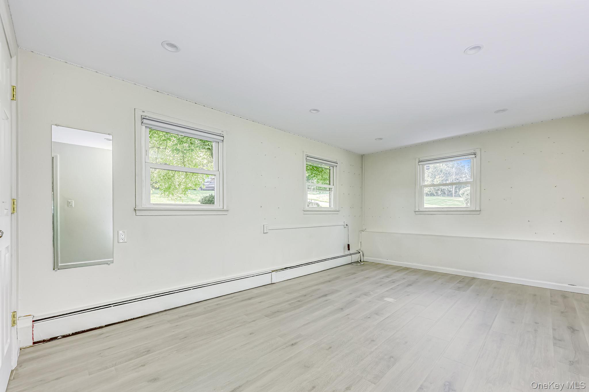 17 Cragmere Road Suffern, NY 10901 - Photo 22 of 32 Gallery Image 22