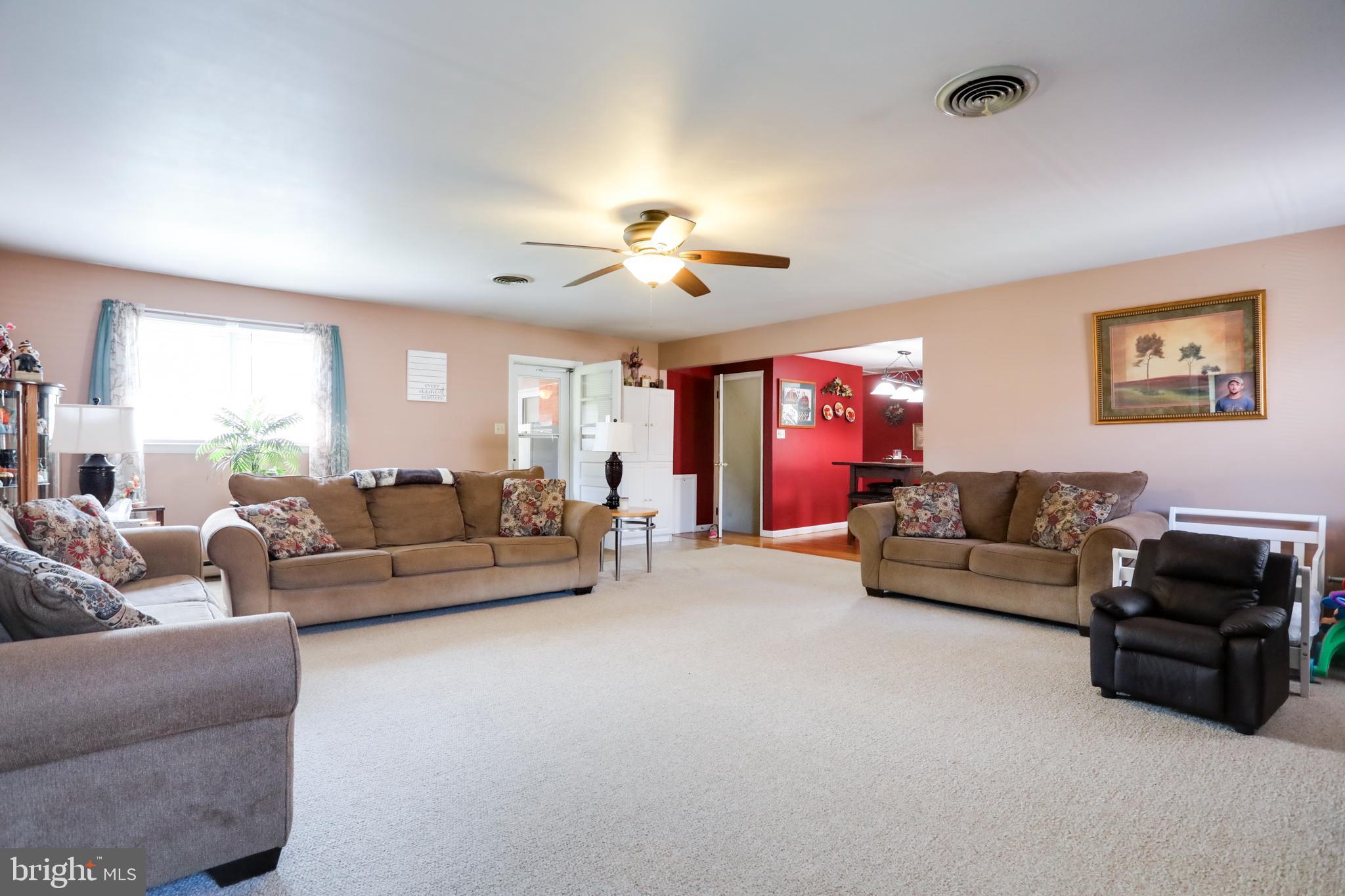 17308 Clover Leaf Road Hagerstown, MD 21740 - Photo 2 of 46