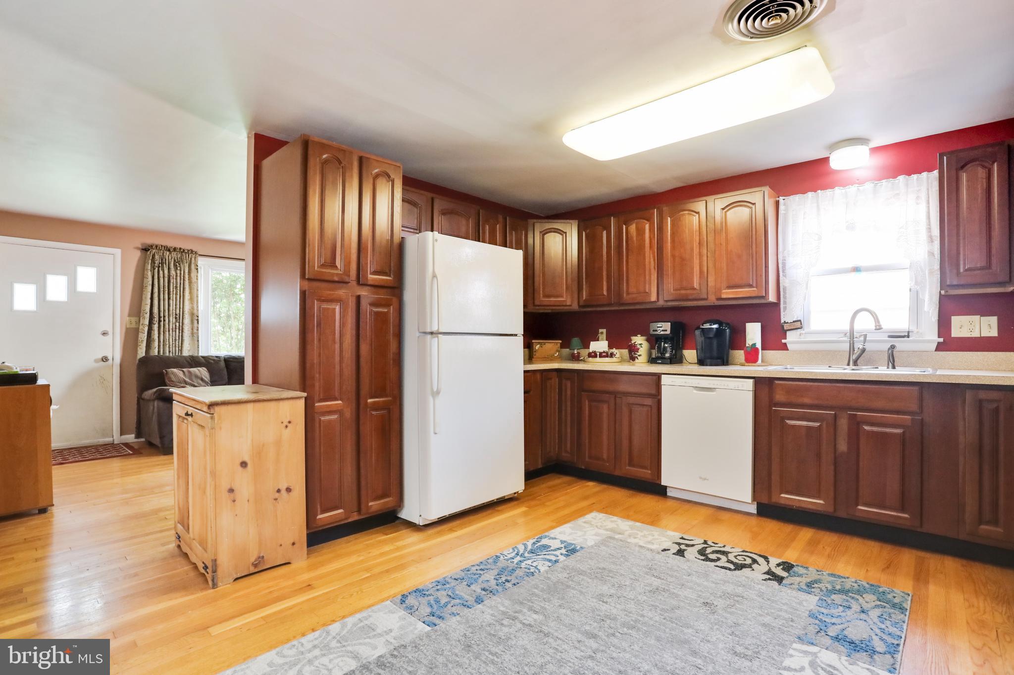 17308 Clover Leaf Road Hagerstown, MD 21740 - Photo 7 of 46
