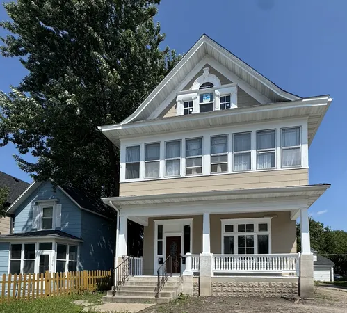 $450,000 | 2221 Bloomington Avenue, Minneapolis, MN 55404