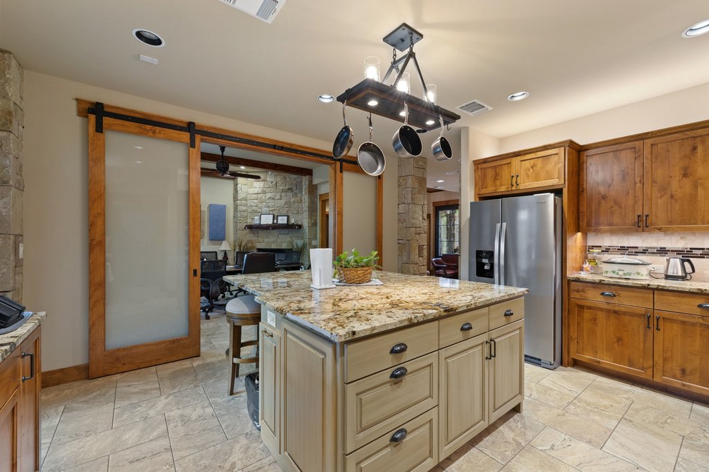 11842 Rim Rock Trail Austin, TX 78737 - Photo 10 of 40