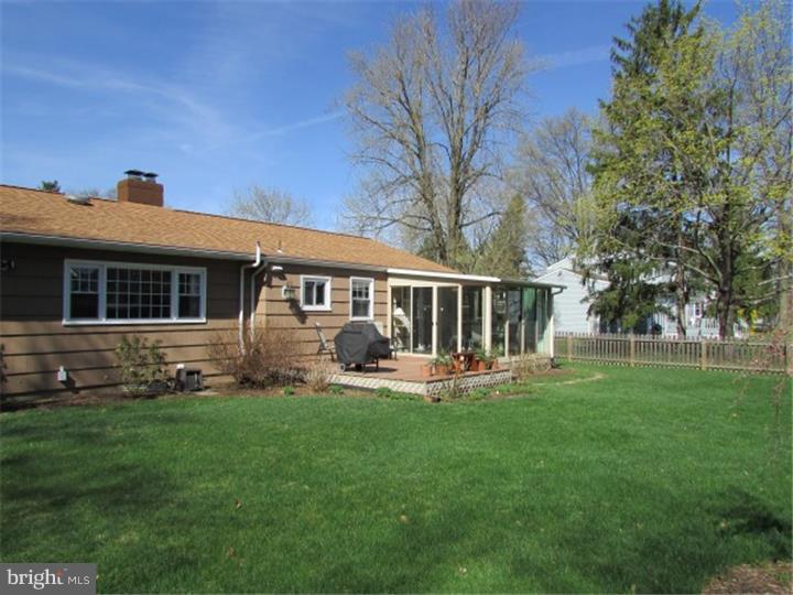 4 Lochatong Road Ewing, NJ 08628 - Photo 20 of 25 Exterior Back