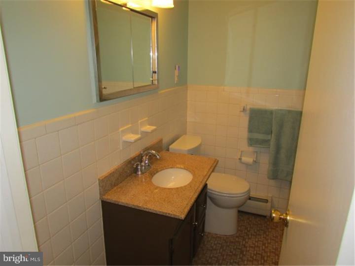 4 Lochatong Road Ewing, NJ 08628 - Photo 10 of 25 Half Bath