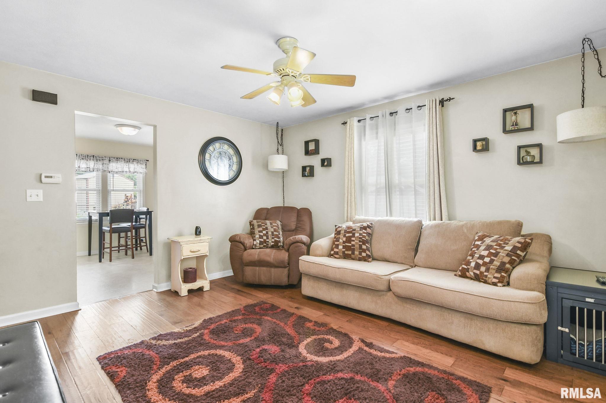 25 Ruth Court Springfield, IL 62704 - Photo 4 of 21
